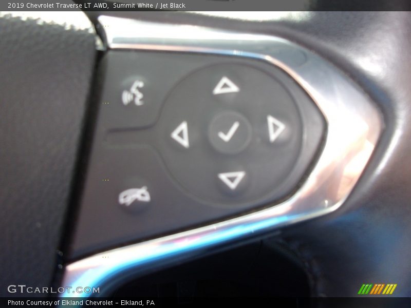 Summit White / Jet Black 2019 Chevrolet Traverse LT AWD