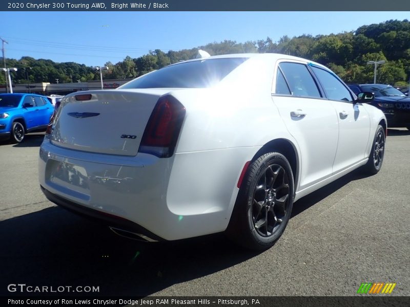 Bright White / Black 2020 Chrysler 300 Touring AWD