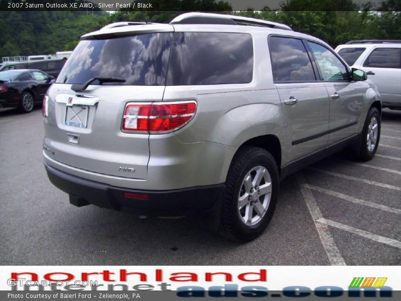 Silver Pearl / Black 2007 Saturn Outlook XE AWD