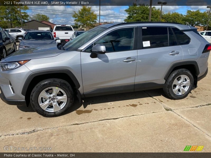 Silver Sky Metallic / Black 2021 Toyota RAV4 XLE AWD