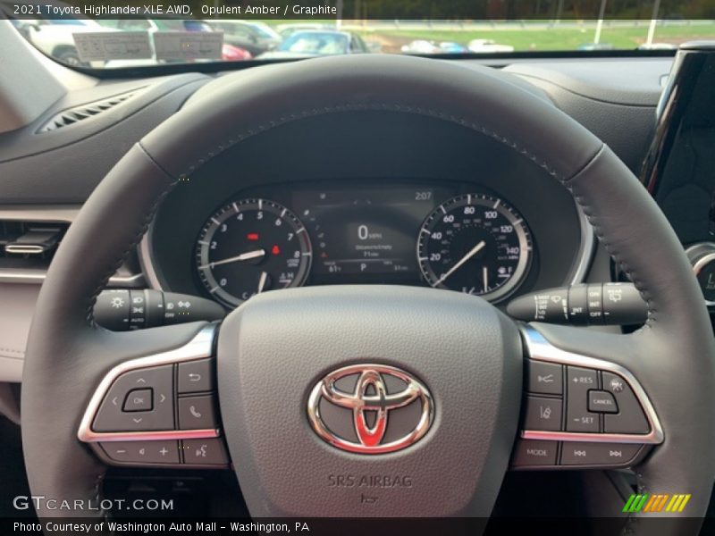 Opulent Amber / Graphite 2021 Toyota Highlander XLE AWD