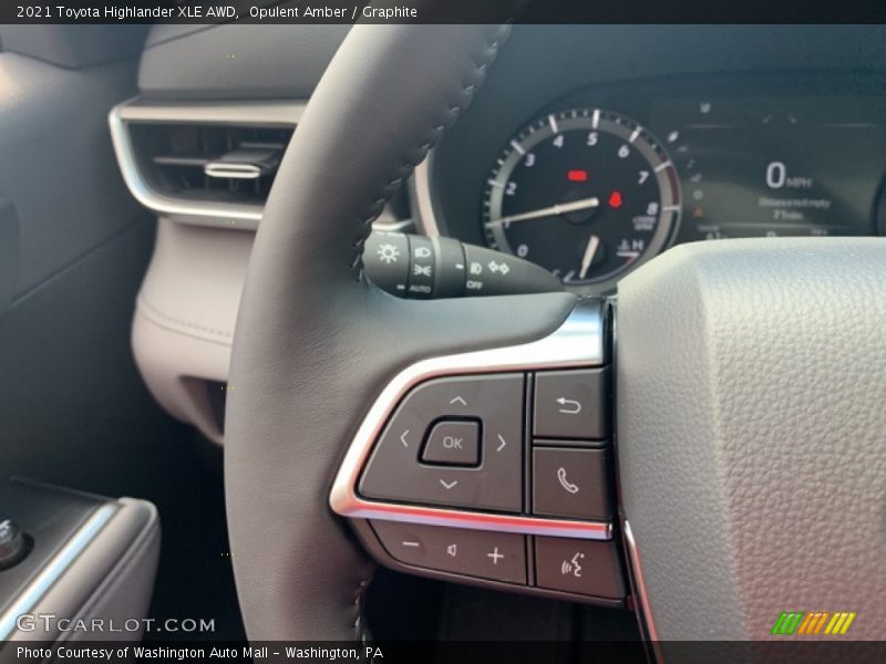  2021 Highlander XLE AWD Steering Wheel