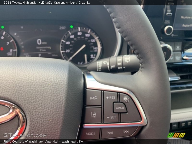  2021 Highlander XLE AWD Steering Wheel