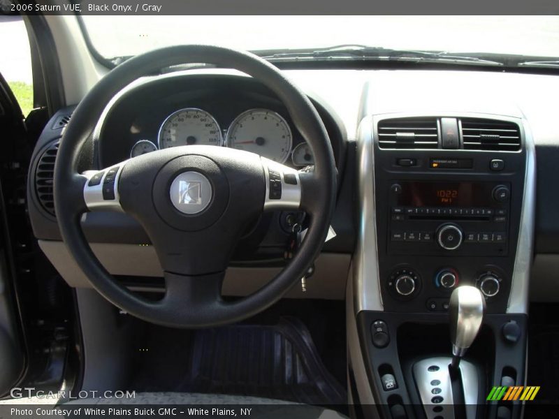 Black Onyx / Gray 2006 Saturn VUE