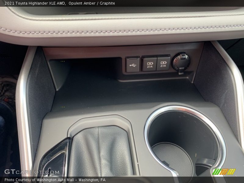Opulent Amber / Graphite 2021 Toyota Highlander XLE AWD