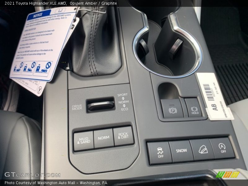 Opulent Amber / Graphite 2021 Toyota Highlander XLE AWD