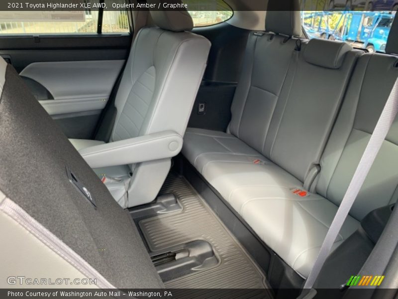 Opulent Amber / Graphite 2021 Toyota Highlander XLE AWD