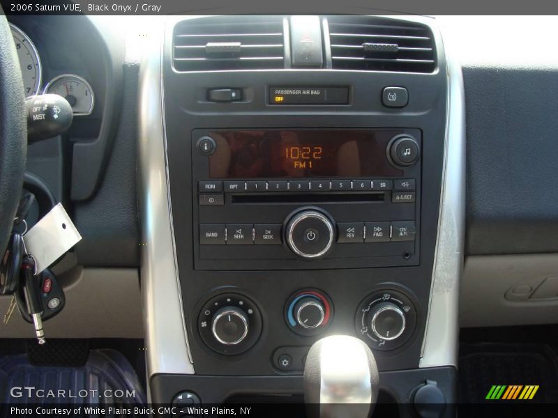 Black Onyx / Gray 2006 Saturn VUE