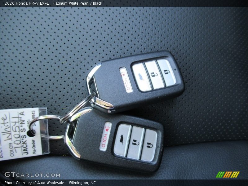 Platinum White Pearl / Black 2020 Honda HR-V EX-L