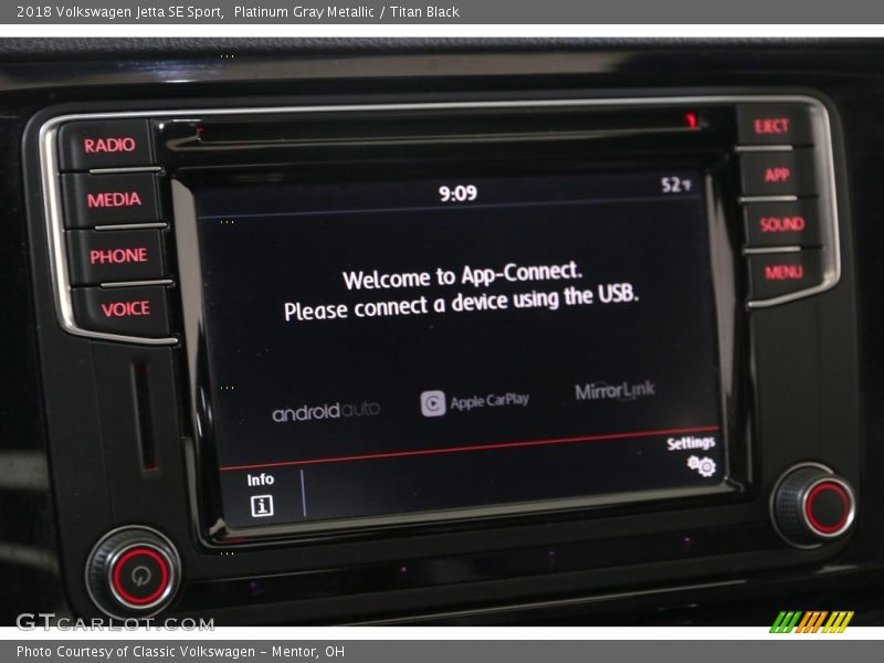 Controls of 2018 Jetta SE Sport