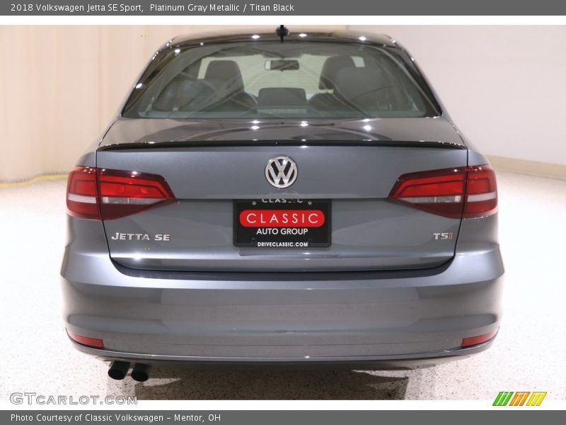 Platinum Gray Metallic / Titan Black 2018 Volkswagen Jetta SE Sport