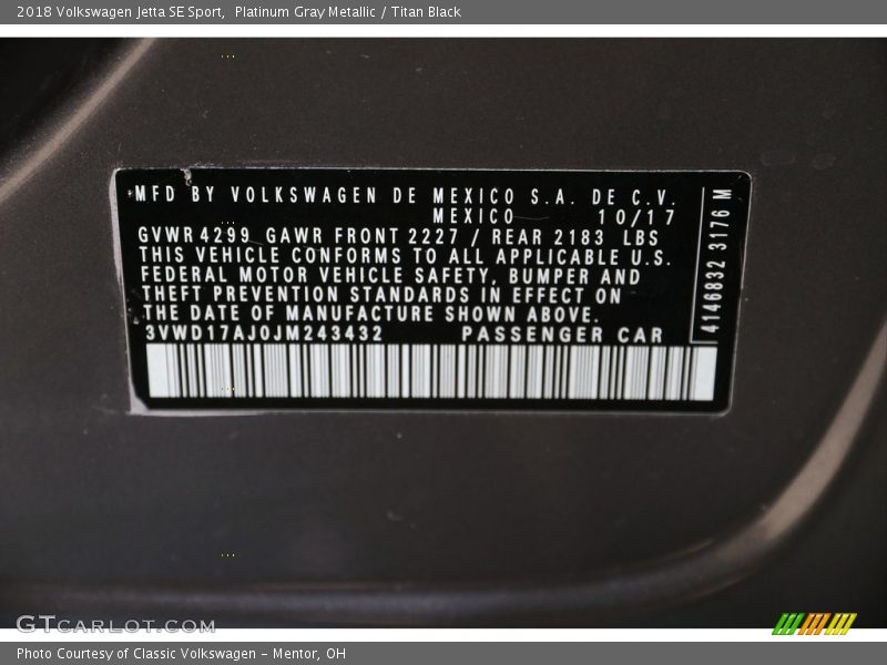 Platinum Gray Metallic / Titan Black 2018 Volkswagen Jetta SE Sport