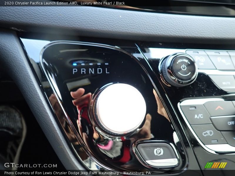 Luxury White Pearl / Black 2020 Chrysler Pacifica Launch Edition AWD