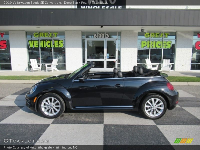 Deep Black Pearl / Titan Black 2019 Volkswagen Beetle SE Convertible