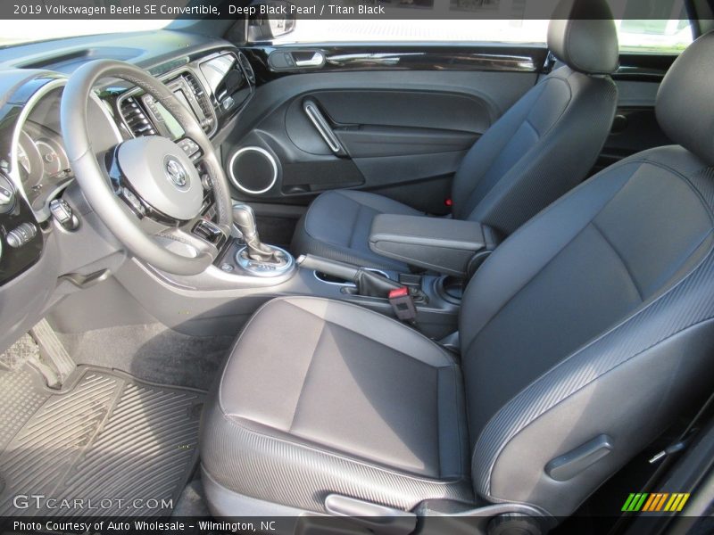 Deep Black Pearl / Titan Black 2019 Volkswagen Beetle SE Convertible