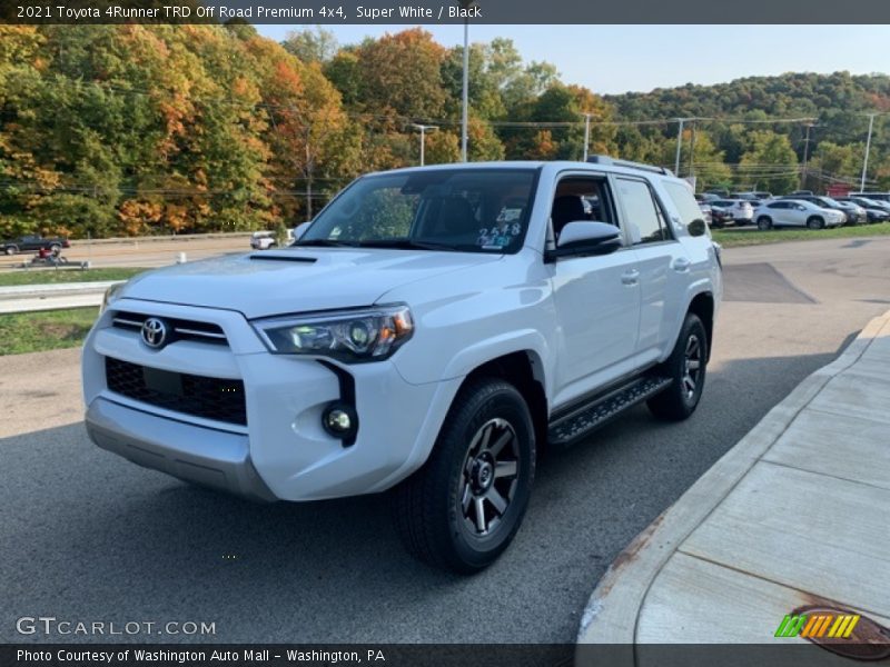 Front 3/4 View of 2021 4Runner TRD Off Road Premium 4x4