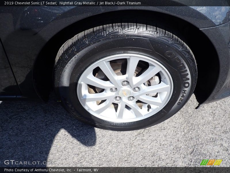 Nightfall Gray Metallic / Jet Black/­Dark Titanium 2019 Chevrolet Sonic LT Sedan
