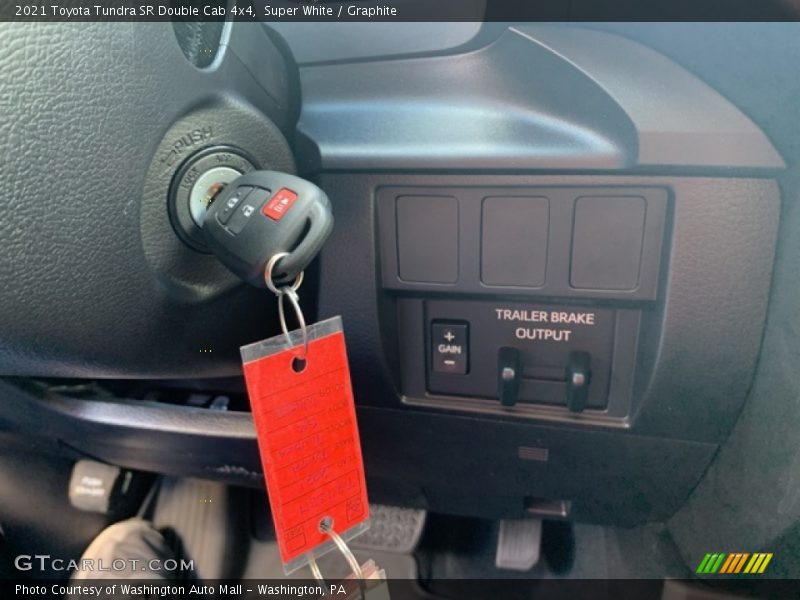 Super White / Graphite 2021 Toyota Tundra SR Double Cab 4x4