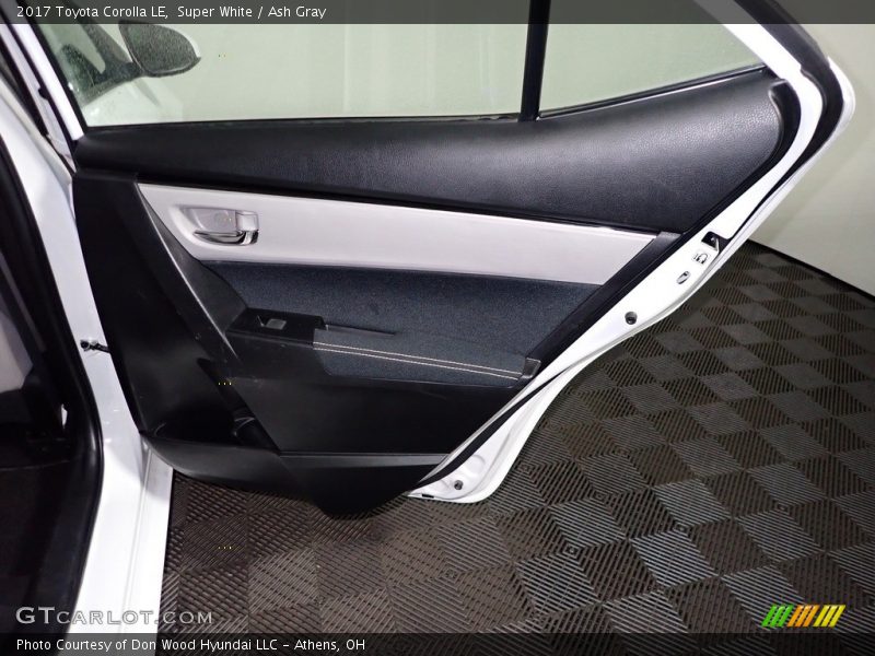 Super White / Ash Gray 2017 Toyota Corolla LE