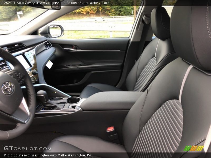 Super White / Black 2020 Toyota Camry SE AWD Nightshade Edition