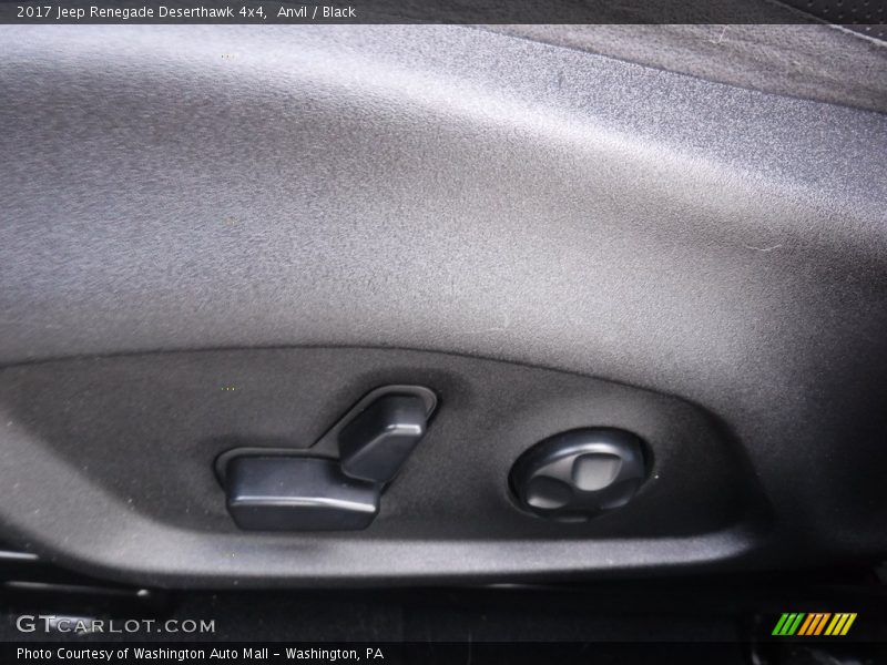 Anvil / Black 2017 Jeep Renegade Deserthawk 4x4
