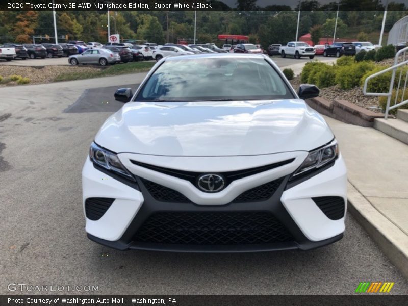 Super White / Black 2020 Toyota Camry SE AWD Nightshade Edition