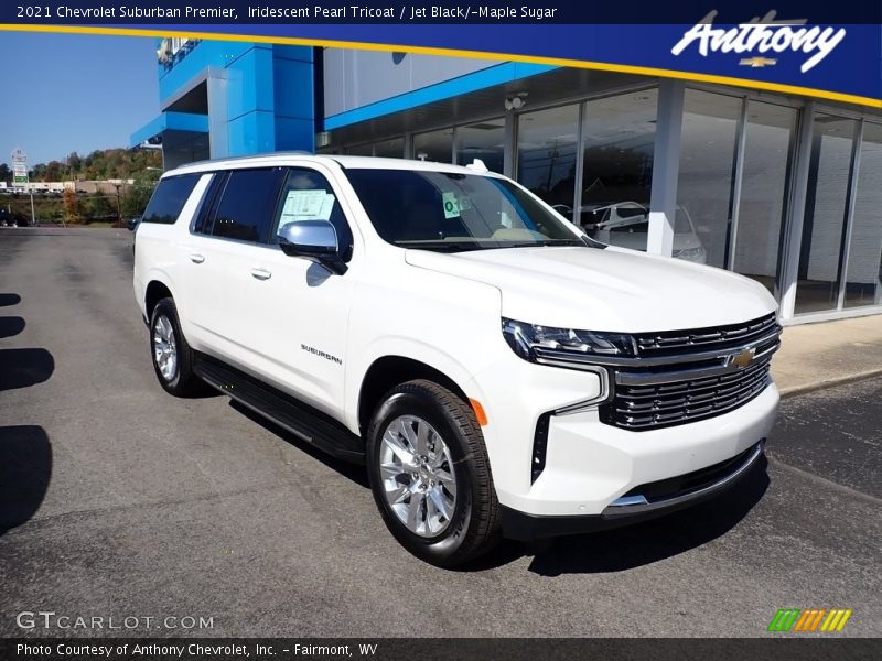 Iridescent Pearl Tricoat / Jet Black/­Maple Sugar 2021 Chevrolet Suburban Premier