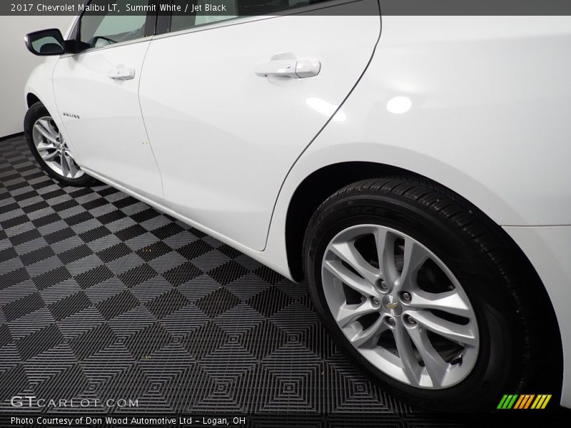 Summit White / Jet Black 2017 Chevrolet Malibu LT