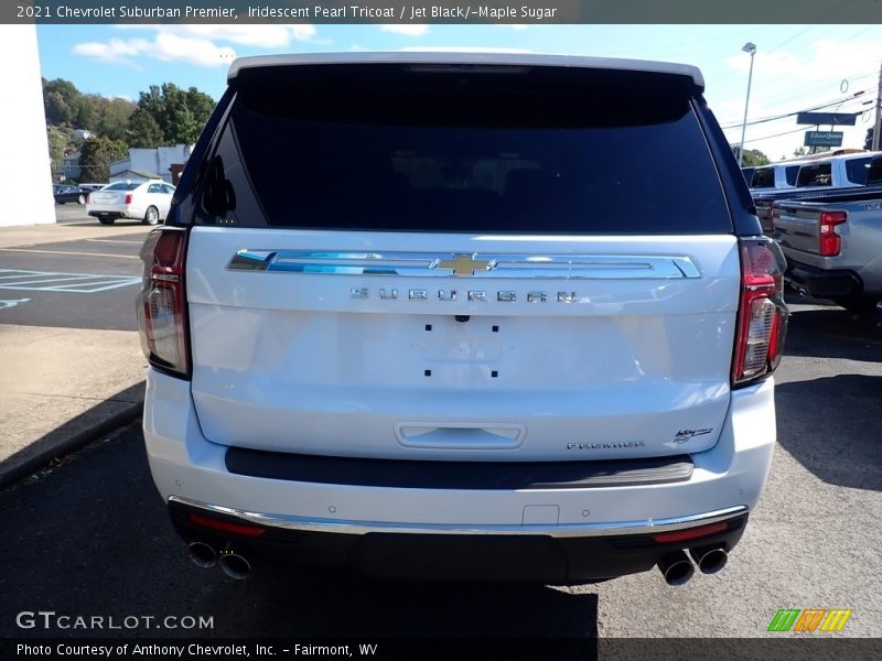 Iridescent Pearl Tricoat / Jet Black/­Maple Sugar 2021 Chevrolet Suburban Premier