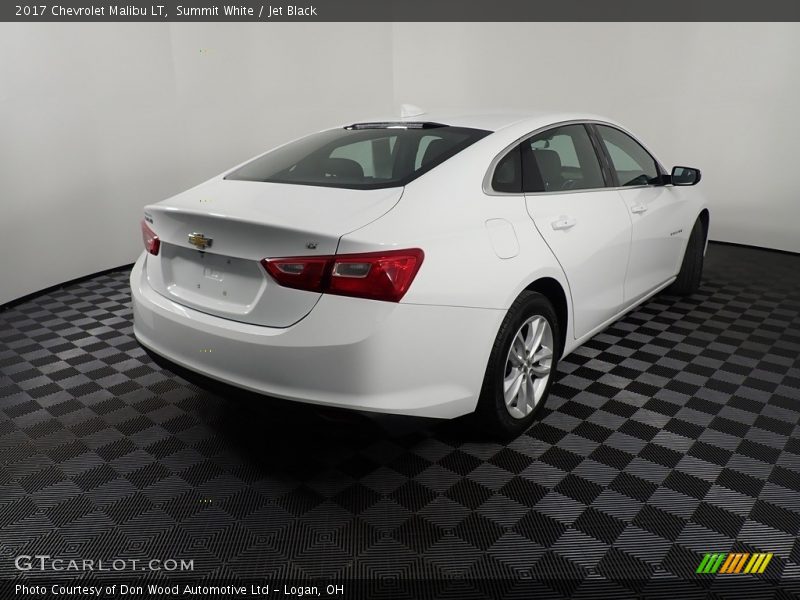 Summit White / Jet Black 2017 Chevrolet Malibu LT