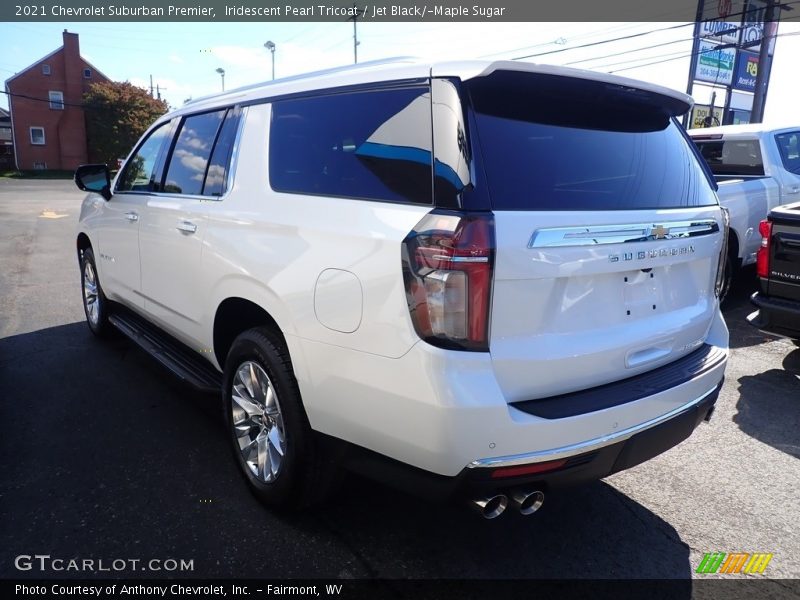 Iridescent Pearl Tricoat / Jet Black/­Maple Sugar 2021 Chevrolet Suburban Premier
