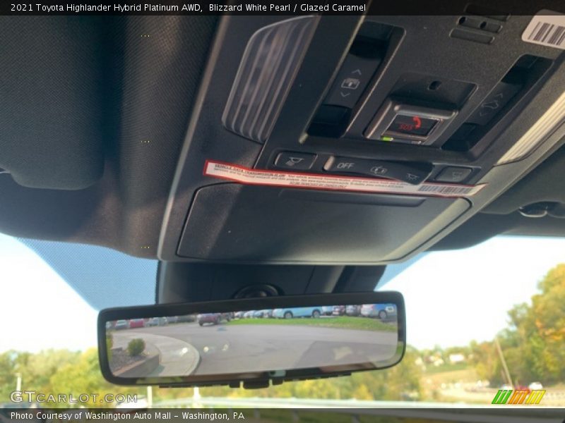 Blizzard White Pearl / Glazed Caramel 2021 Toyota Highlander Hybrid Platinum AWD