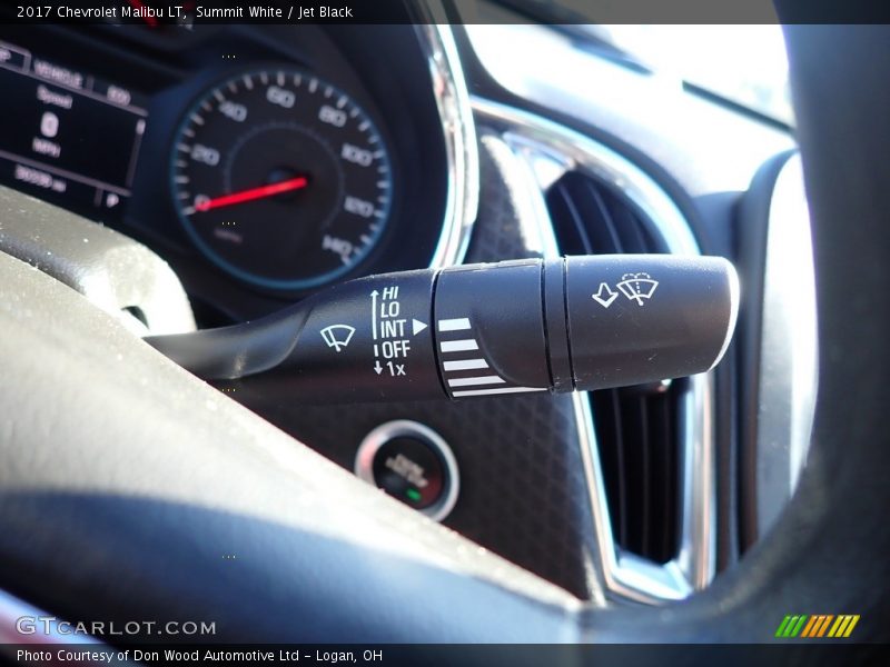 Summit White / Jet Black 2017 Chevrolet Malibu LT