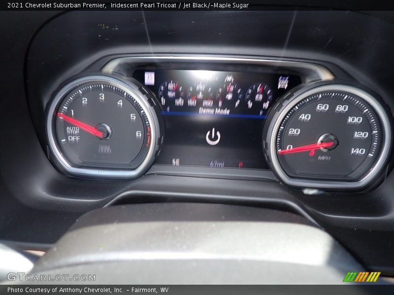 Iridescent Pearl Tricoat / Jet Black/­Maple Sugar 2021 Chevrolet Suburban Premier