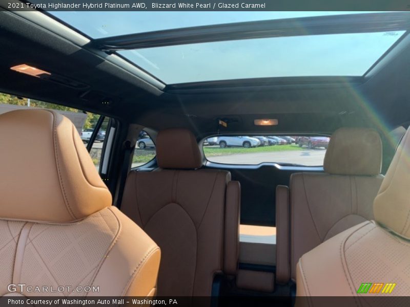 Blizzard White Pearl / Glazed Caramel 2021 Toyota Highlander Hybrid Platinum AWD
