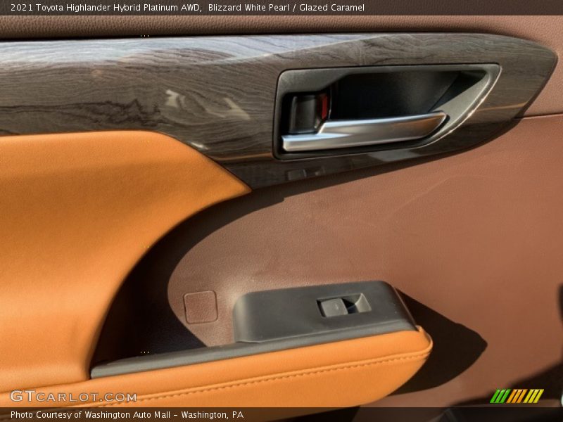 Door Panel of 2021 Highlander Hybrid Platinum AWD