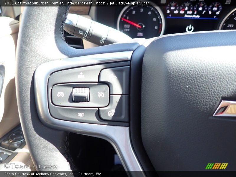 Iridescent Pearl Tricoat / Jet Black/­Maple Sugar 2021 Chevrolet Suburban Premier