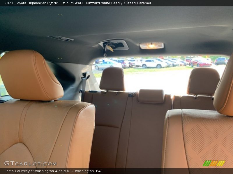Blizzard White Pearl / Glazed Caramel 2021 Toyota Highlander Hybrid Platinum AWD