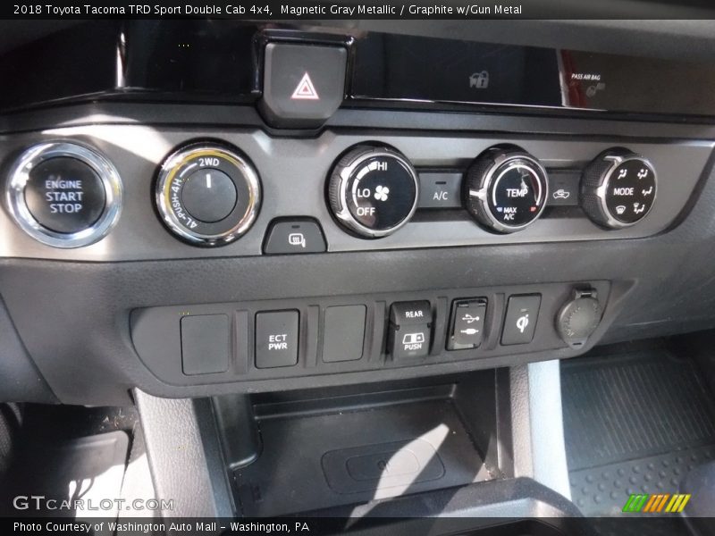 Magnetic Gray Metallic / Graphite w/Gun Metal 2018 Toyota Tacoma TRD Sport Double Cab 4x4
