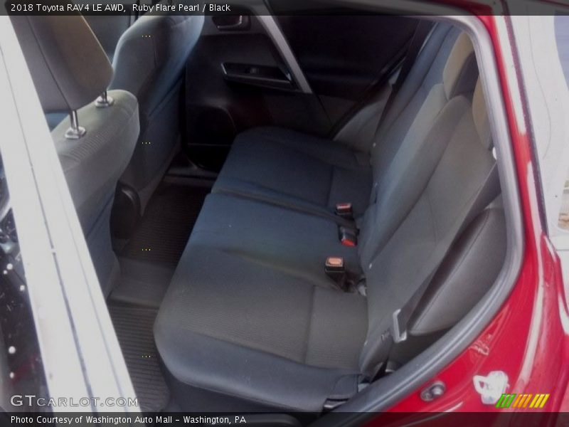 Ruby Flare Pearl / Black 2018 Toyota RAV4 LE AWD