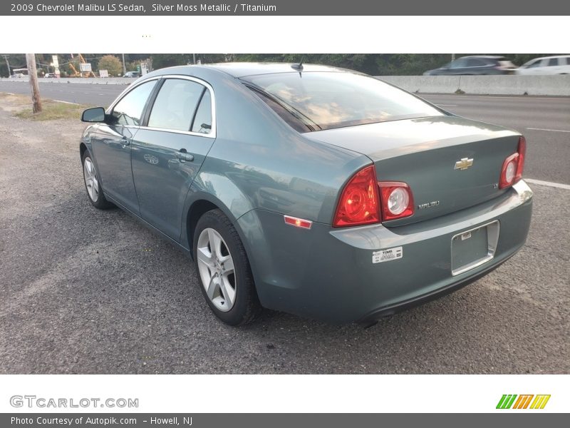 Silver Moss Metallic / Titanium 2009 Chevrolet Malibu LS Sedan