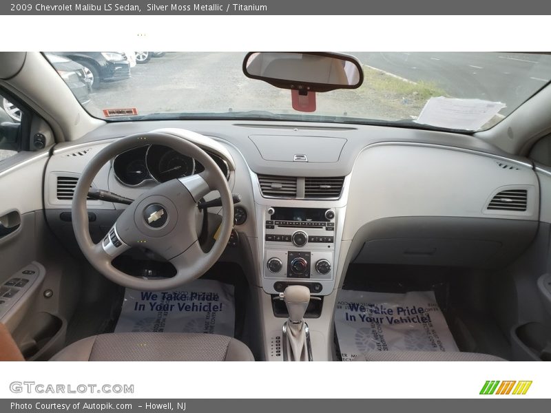 Silver Moss Metallic / Titanium 2009 Chevrolet Malibu LS Sedan