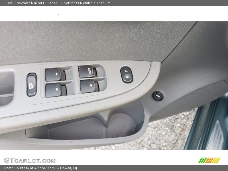 Silver Moss Metallic / Titanium 2009 Chevrolet Malibu LS Sedan