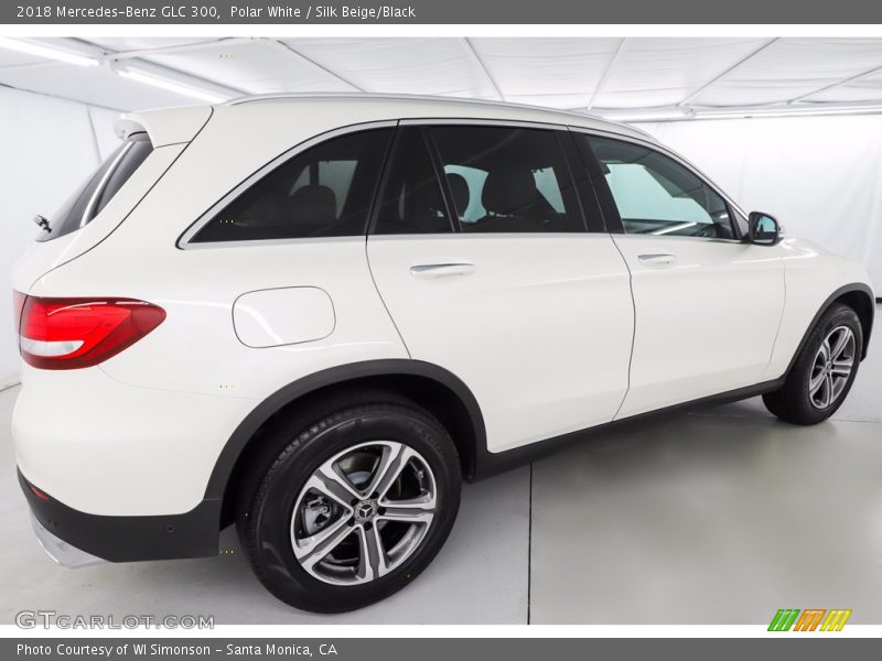 Polar White / Silk Beige/Black 2018 Mercedes-Benz GLC 300