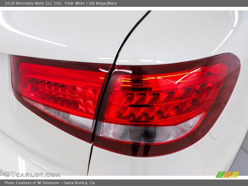 Polar White / Silk Beige/Black 2018 Mercedes-Benz GLC 300