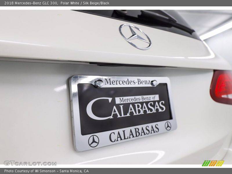 Polar White / Silk Beige/Black 2018 Mercedes-Benz GLC 300