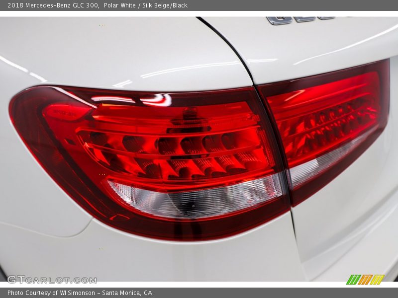 Polar White / Silk Beige/Black 2018 Mercedes-Benz GLC 300