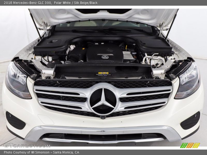 Polar White / Silk Beige/Black 2018 Mercedes-Benz GLC 300