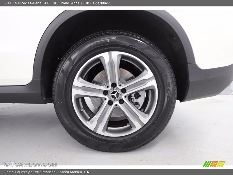Polar White / Silk Beige/Black 2018 Mercedes-Benz GLC 300