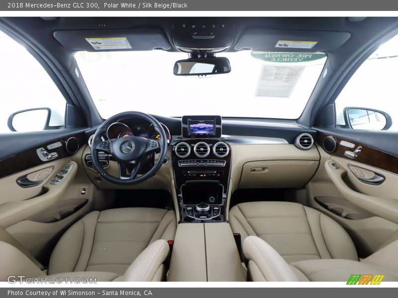 Polar White / Silk Beige/Black 2018 Mercedes-Benz GLC 300